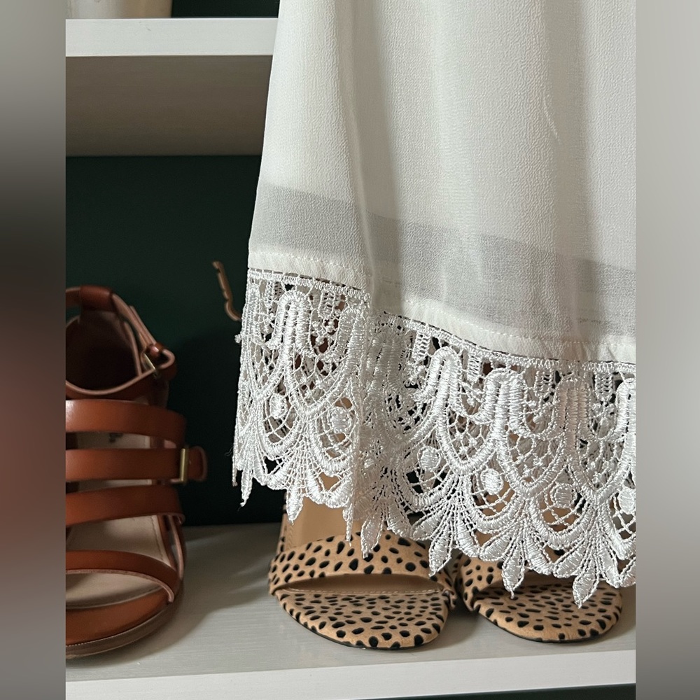 Line White Shift Dress - Picture 3 of 4